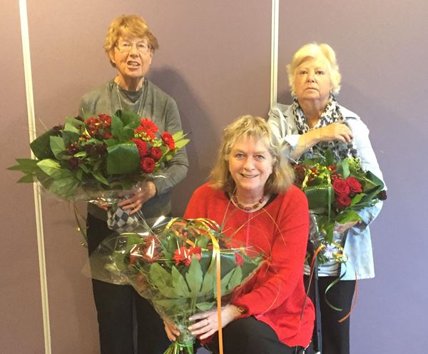 Van links naar rechts Anita Dutour Geerling, Jenny Thunnissen en Henny Bavelaar